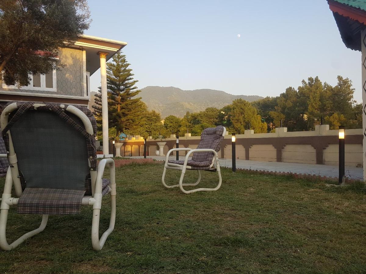 Republika Central Mansehra Exterior photo