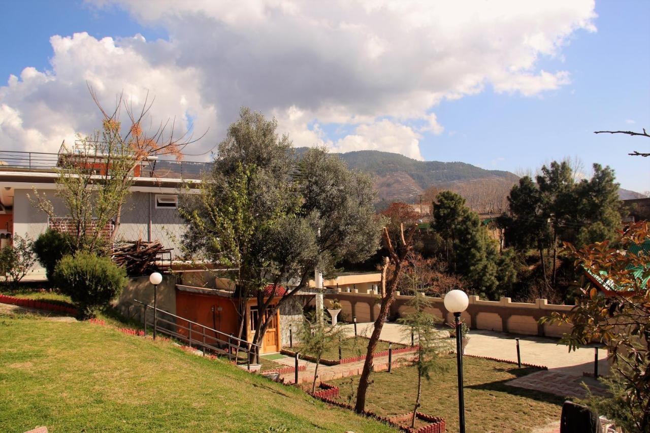 Republika Central Mansehra Exterior photo