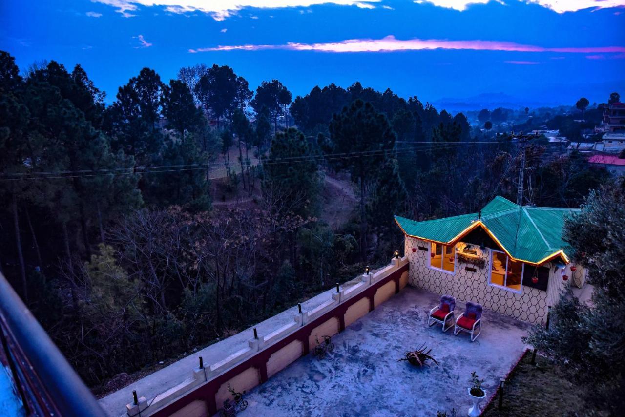 Republika Central Mansehra Exterior photo